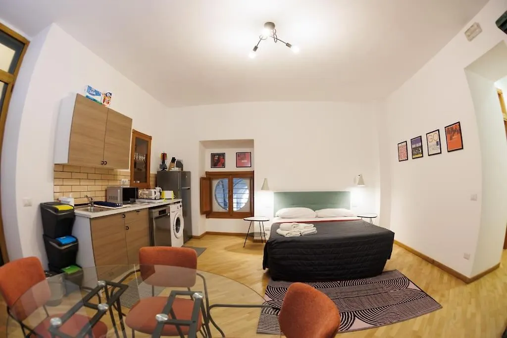 Dante Apartament For Group And Family By Houseinnaples 0*, Naples Italy