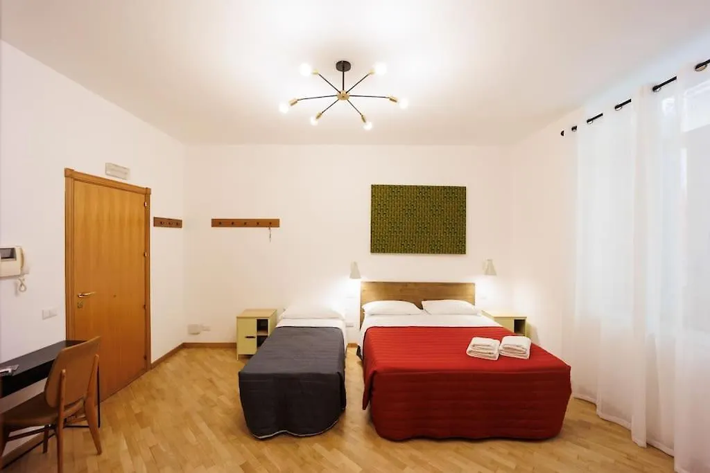 Dante Apartament For Group And Family By Houseinnaples 0*, Naples