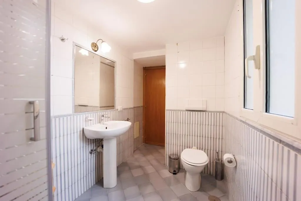 Dante Apartament For Group And Family By Houseinnaples 0*, Naples Italy