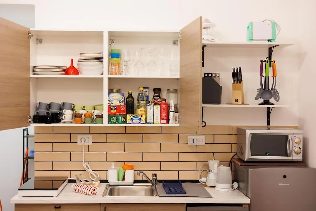Dante Apartament For Group And Family By Housein나폴리 이탈리아