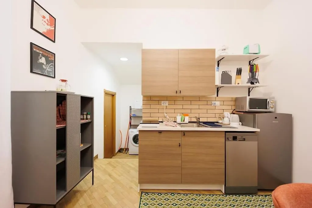 Dante Apartament For Group And Family By Houseinnaples 0*, Naples